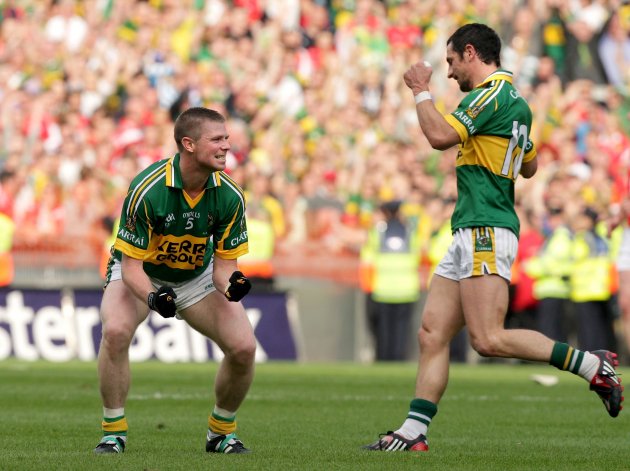 42336_tomas-ose-and-paul-galvin-celebrate-the-final-whistle-630x471.jpg